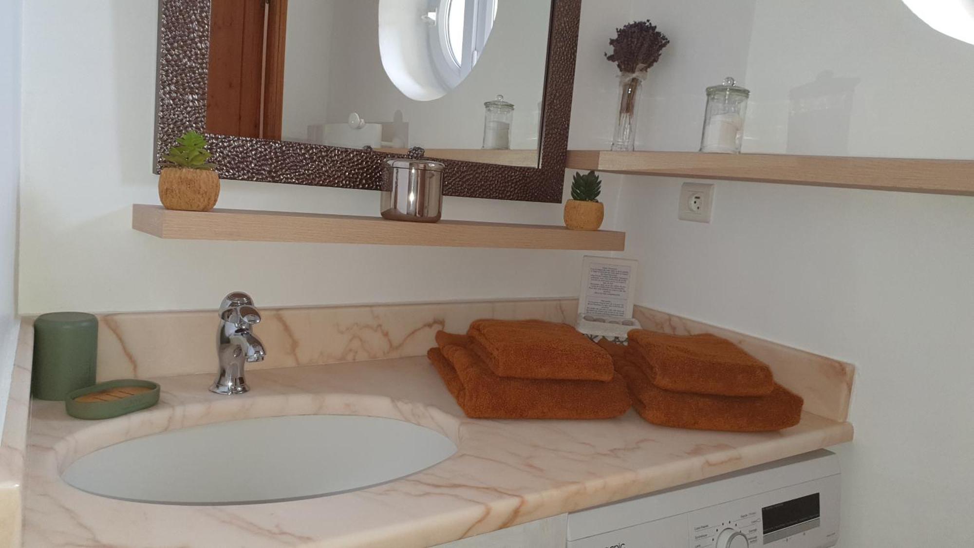 L'Angelus, Gite De Charme Au Coeur Du Vieux Village De Sablet Kültér fotó